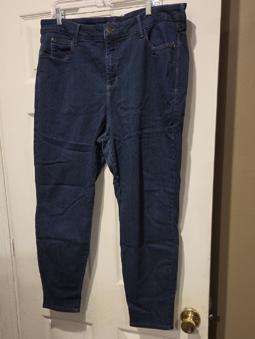 NYDJ AMI SKINNY JEANS